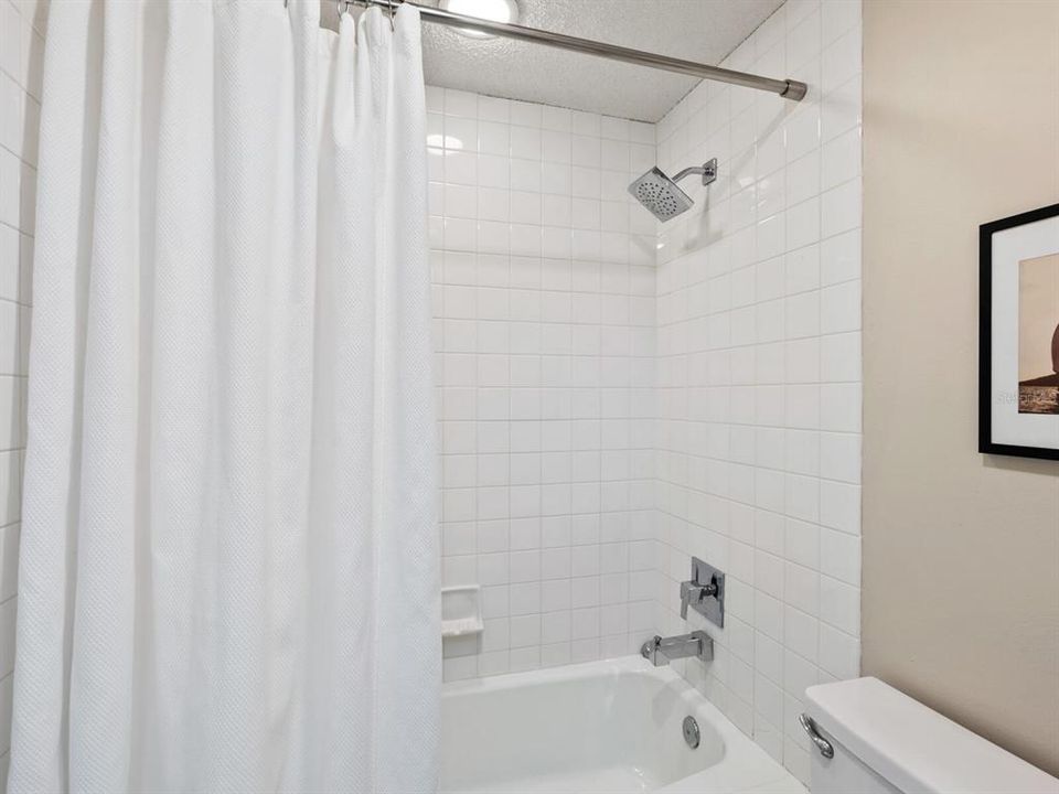 待售: $549,900 (2 贝兹, 2 浴室, 1224 平方英尺)