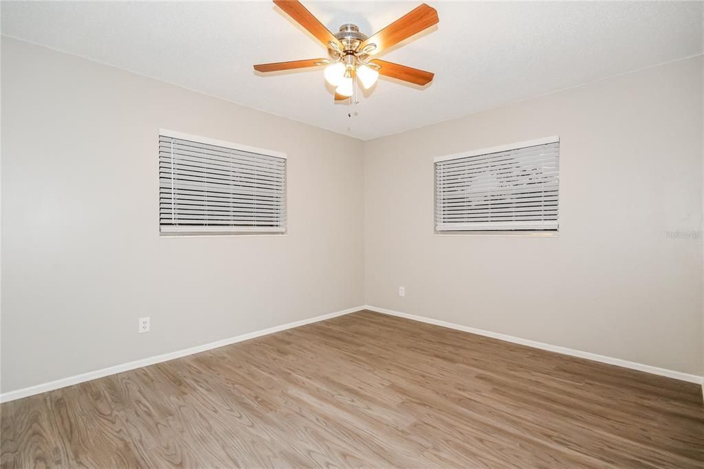 For Rent: $2,265 (4 beds, 2 baths, 2284 Square Feet)