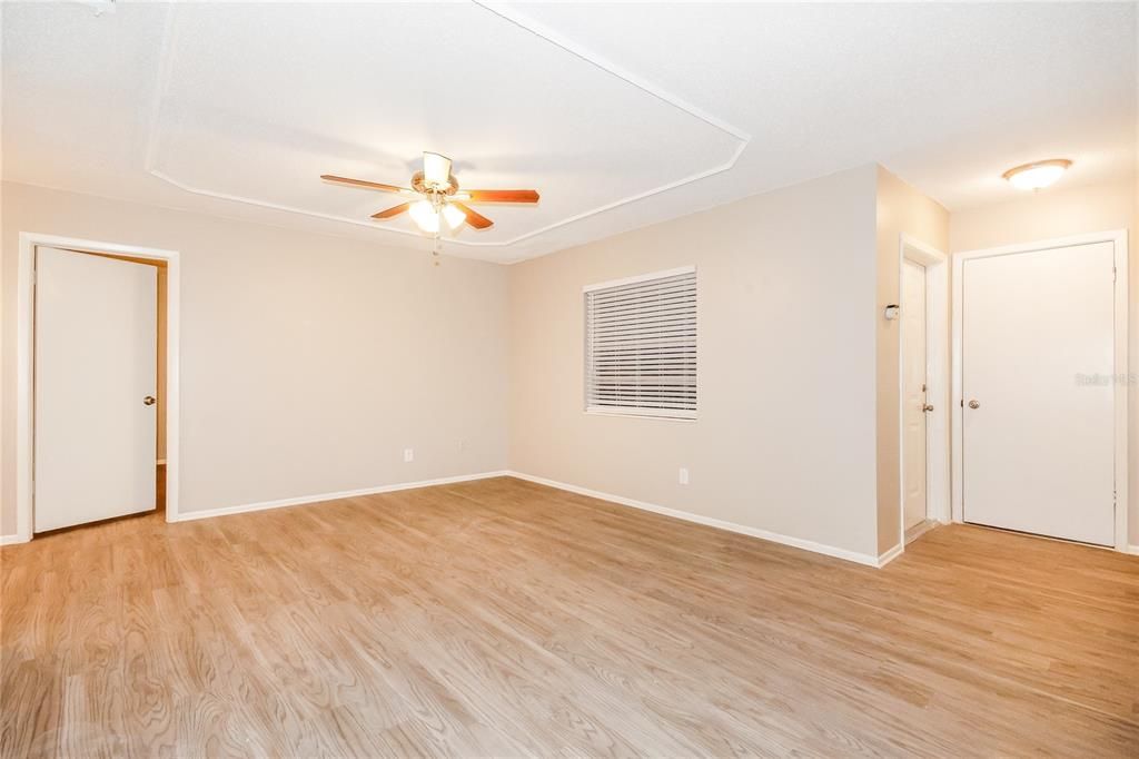 For Rent: $2,265 (4 beds, 2 baths, 2284 Square Feet)