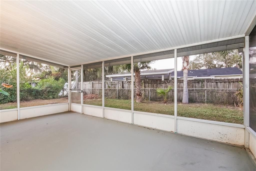 For Rent: $2,265 (4 beds, 2 baths, 2284 Square Feet)