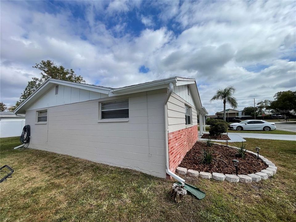 待售: $225,000 (3 贝兹, 2 浴室, 1246 平方英尺)