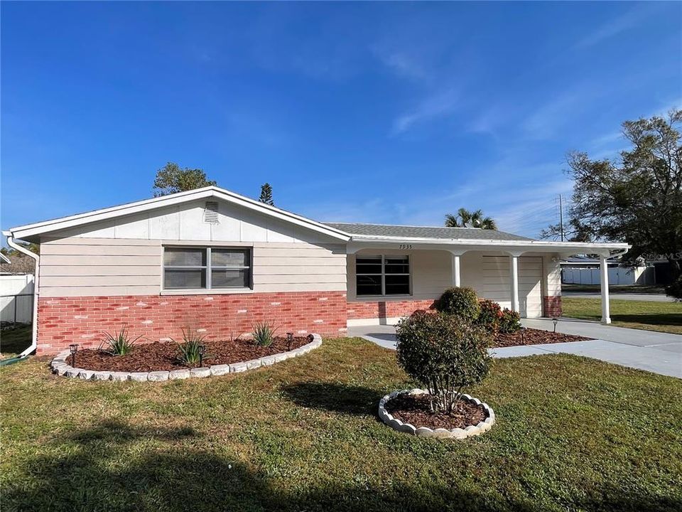 待售: $225,000 (3 贝兹, 2 浴室, 1246 平方英尺)