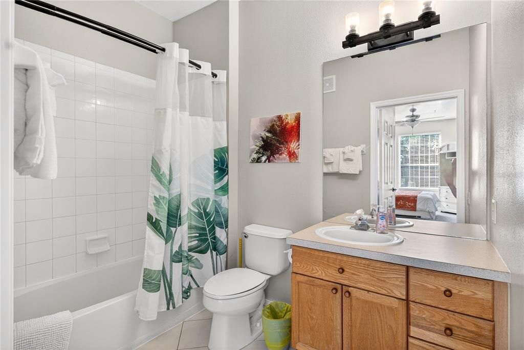 For Sale: $229,900 (3 beds, 2 baths, 1268 Square Feet)