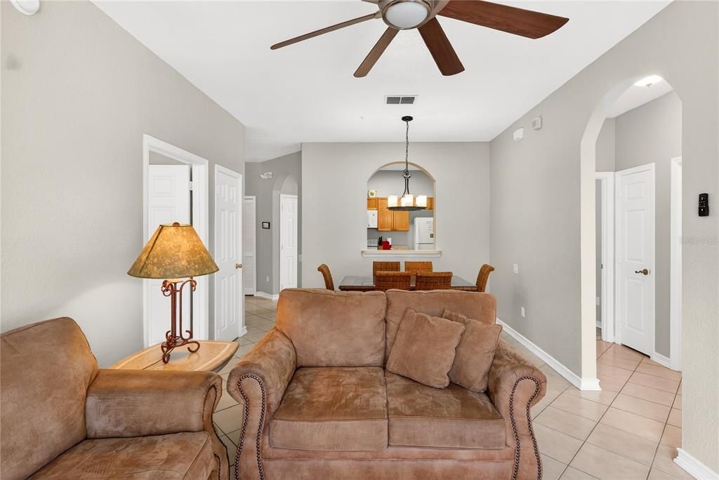 For Sale: $229,900 (3 beds, 2 baths, 1268 Square Feet)