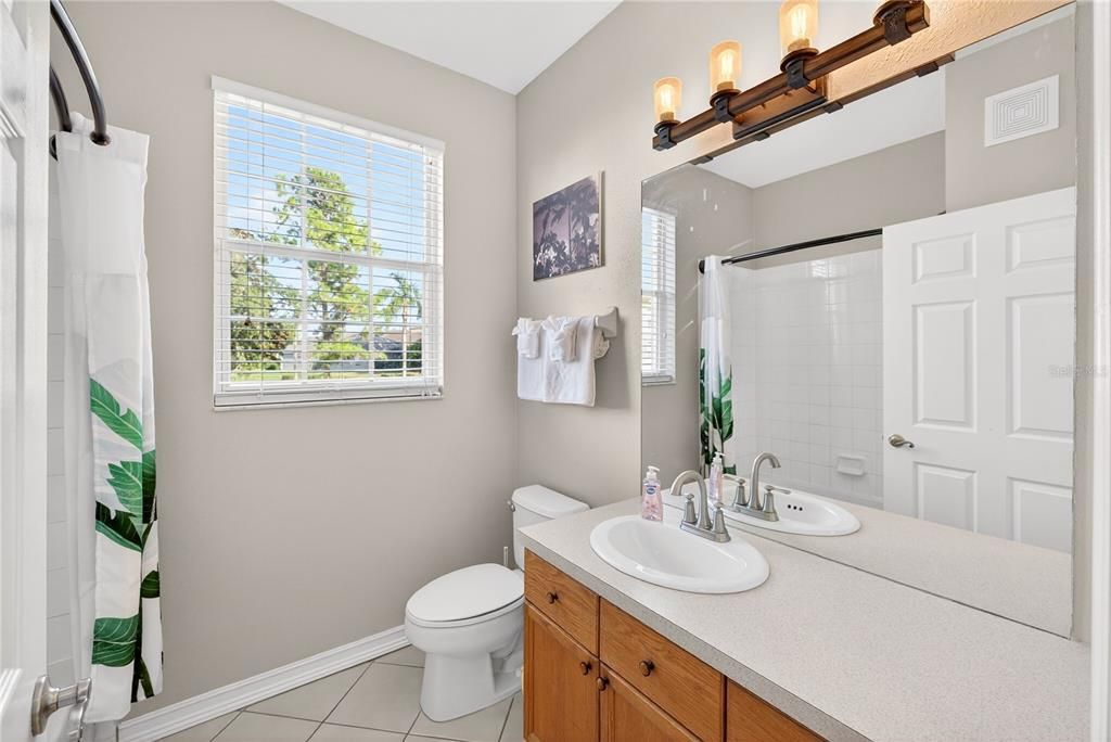 For Sale: $229,900 (3 beds, 2 baths, 1268 Square Feet)