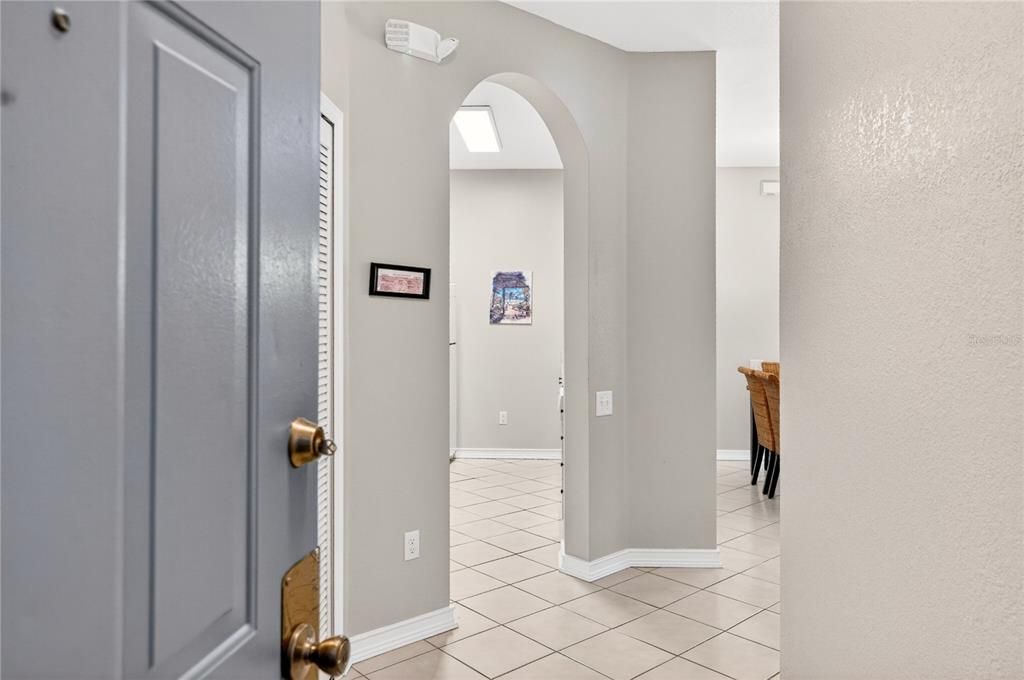 For Sale: $229,900 (3 beds, 2 baths, 1268 Square Feet)