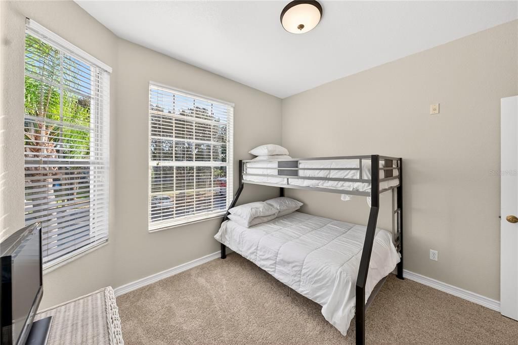 For Sale: $229,900 (3 beds, 2 baths, 1268 Square Feet)