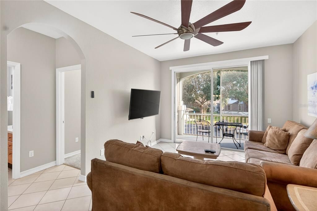 For Sale: $229,900 (3 beds, 2 baths, 1268 Square Feet)