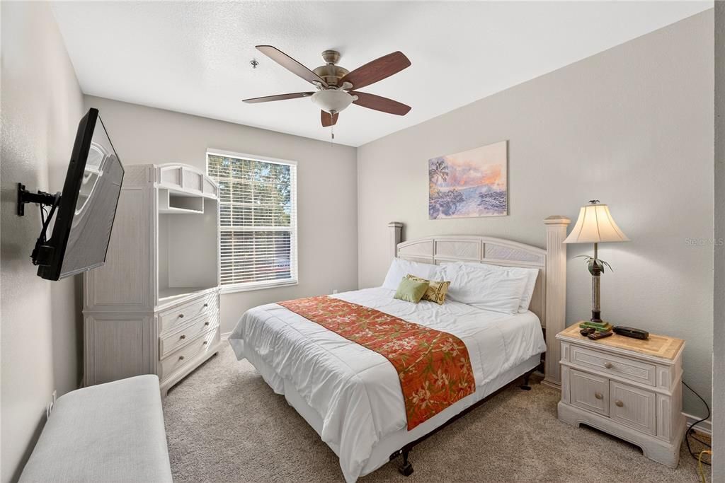 For Sale: $229,900 (3 beds, 2 baths, 1268 Square Feet)