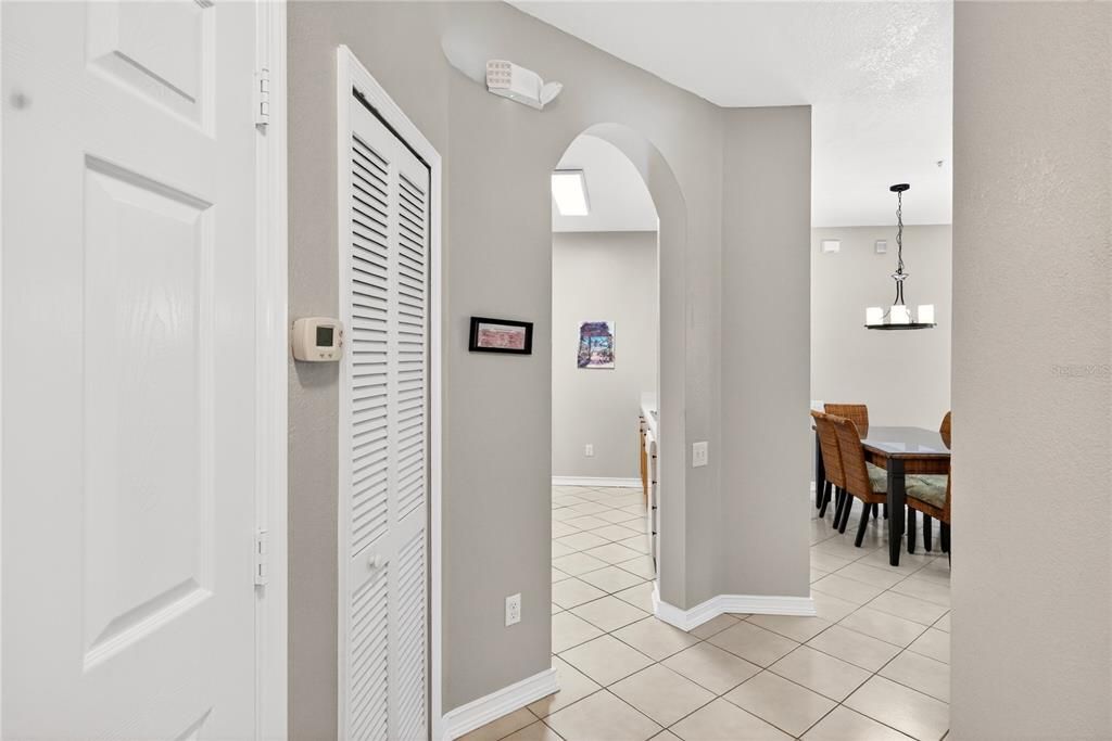 For Sale: $229,900 (3 beds, 2 baths, 1268 Square Feet)