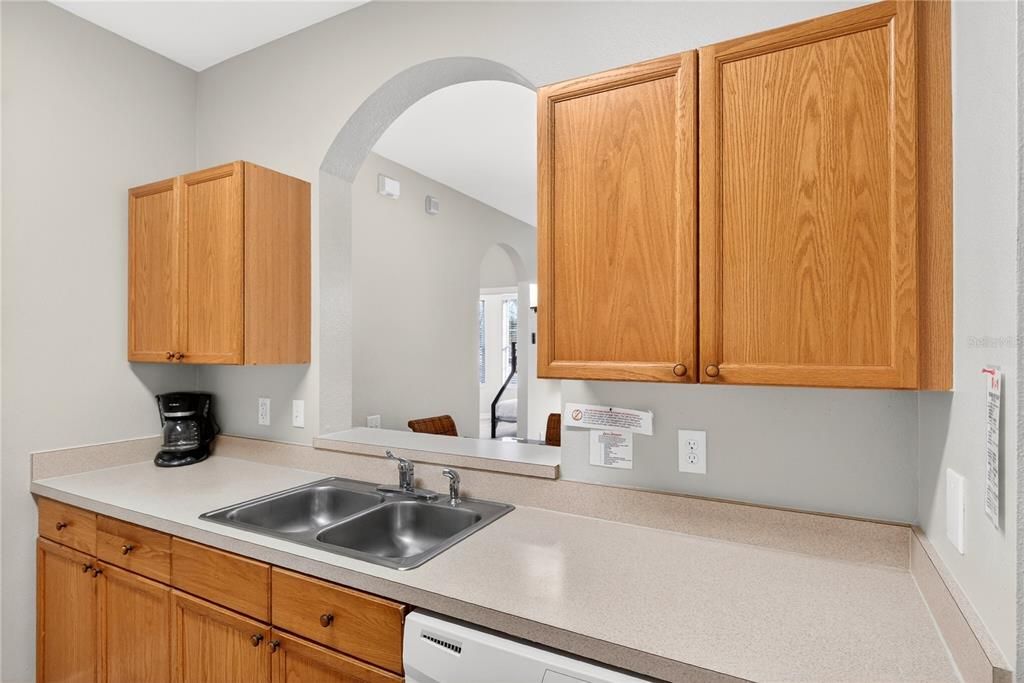 For Sale: $229,900 (3 beds, 2 baths, 1268 Square Feet)