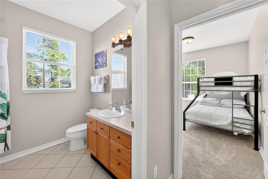 For Sale: $229,900 (3 beds, 2 baths, 1268 Square Feet)