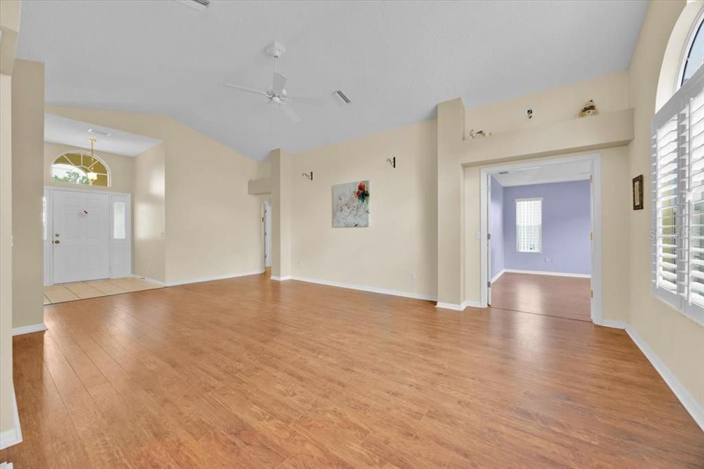 待售: $334,500 (3 贝兹, 2 浴室, 1624 平方英尺)