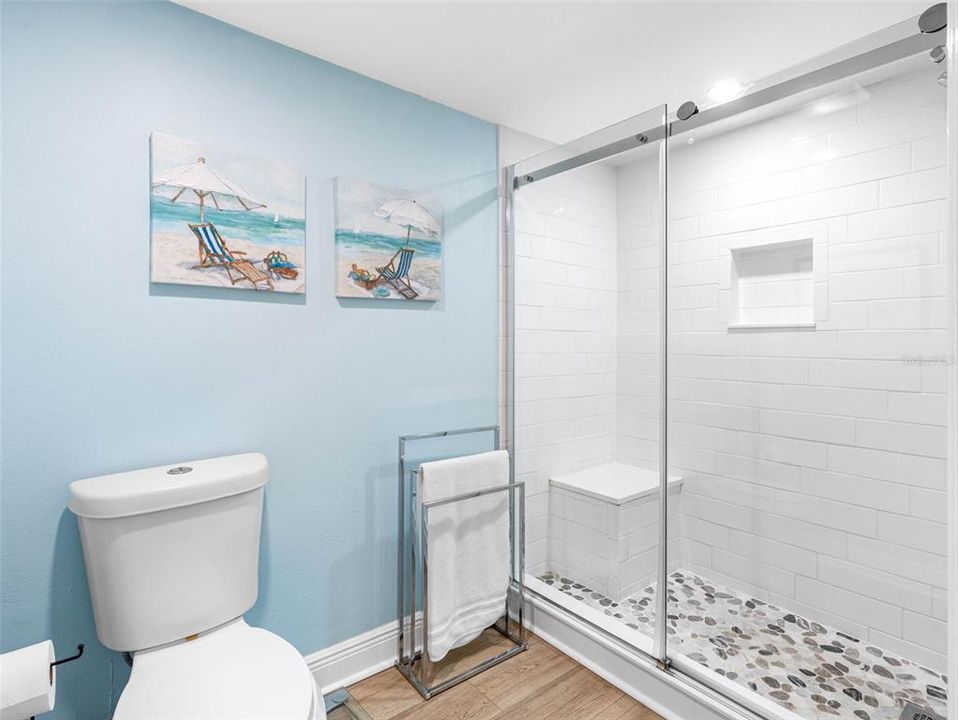 For Sale: $715,000 (2 beds, 2 baths, 1125 Square Feet)