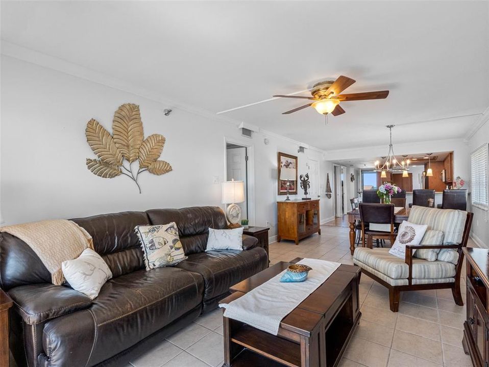 For Sale: $715,000 (2 beds, 2 baths, 1125 Square Feet)