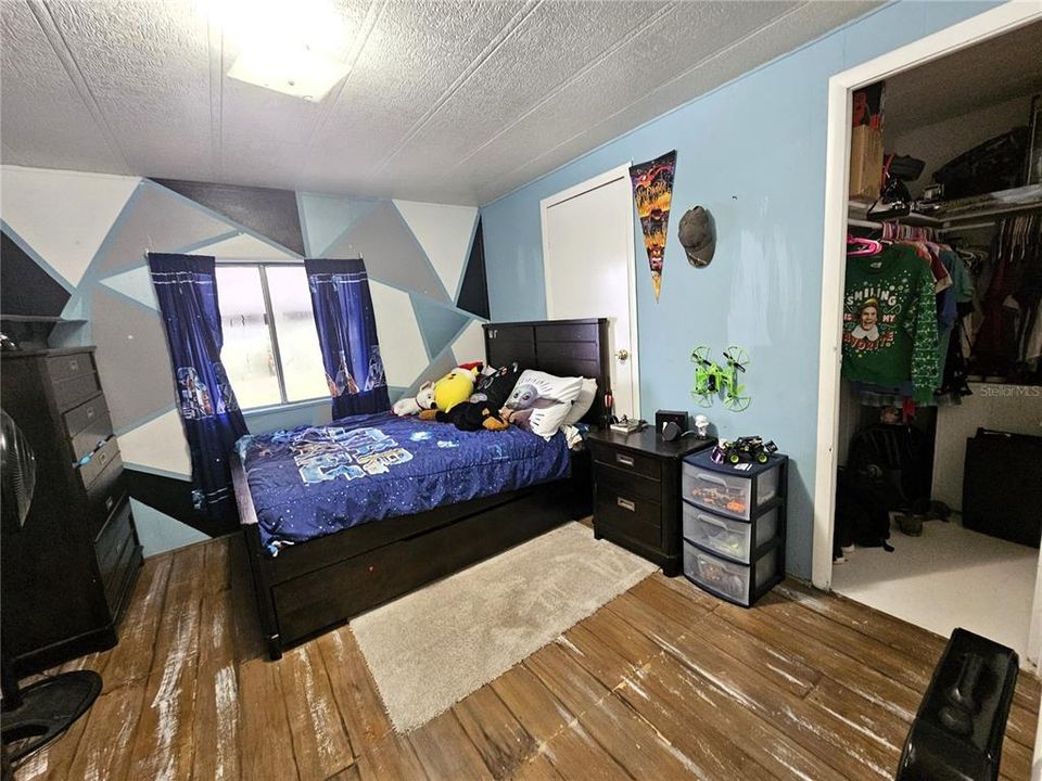 For Sale: $249,500 (3 beds, 2 baths, 1344 Square Feet)