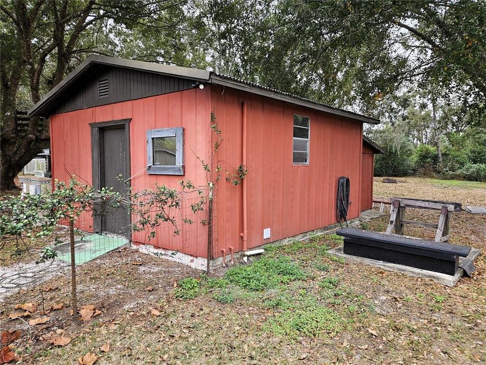 For Sale: $249,500 (3 beds, 2 baths, 1344 Square Feet)