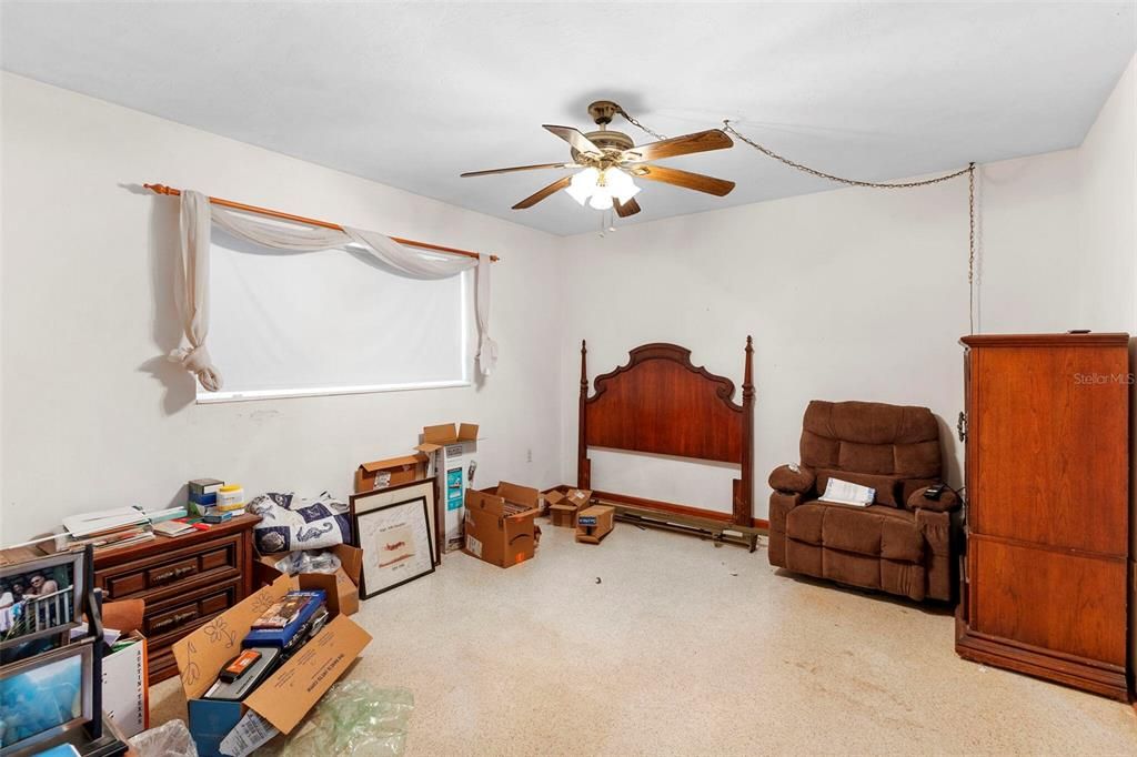 For Sale: $295,000 (3 beds, 2 baths, 1439 Square Feet)