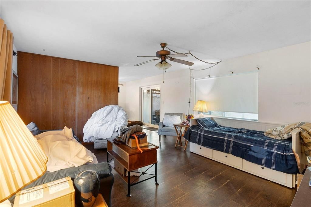 For Sale: $295,000 (3 beds, 2 baths, 1439 Square Feet)