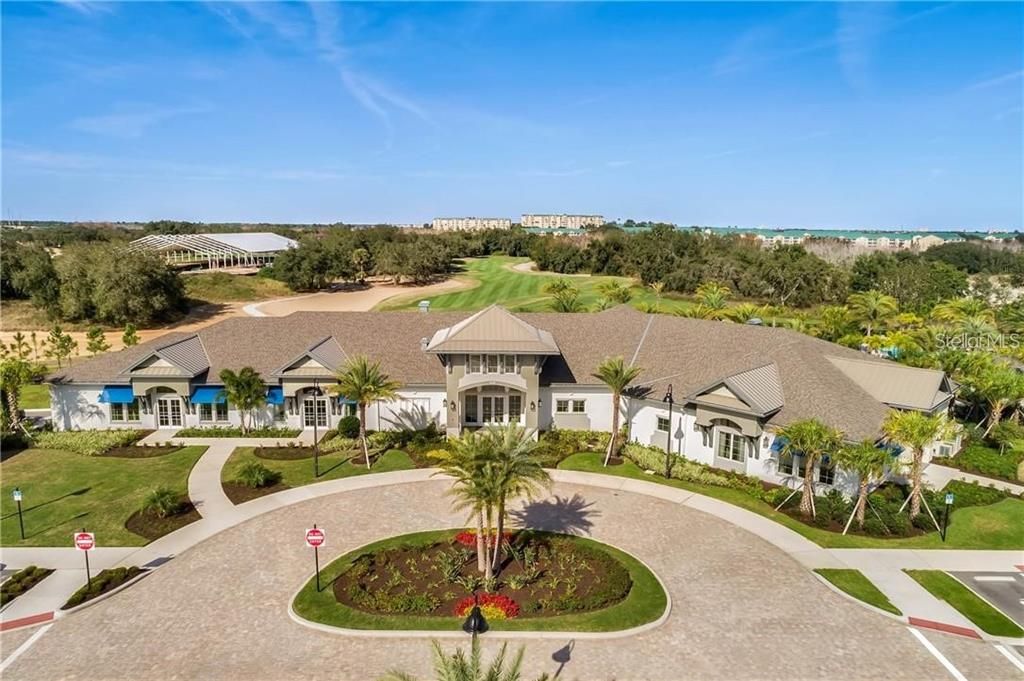 出租: $3,200 (3 贝兹, 2 浴室, 1970 平方英尺)