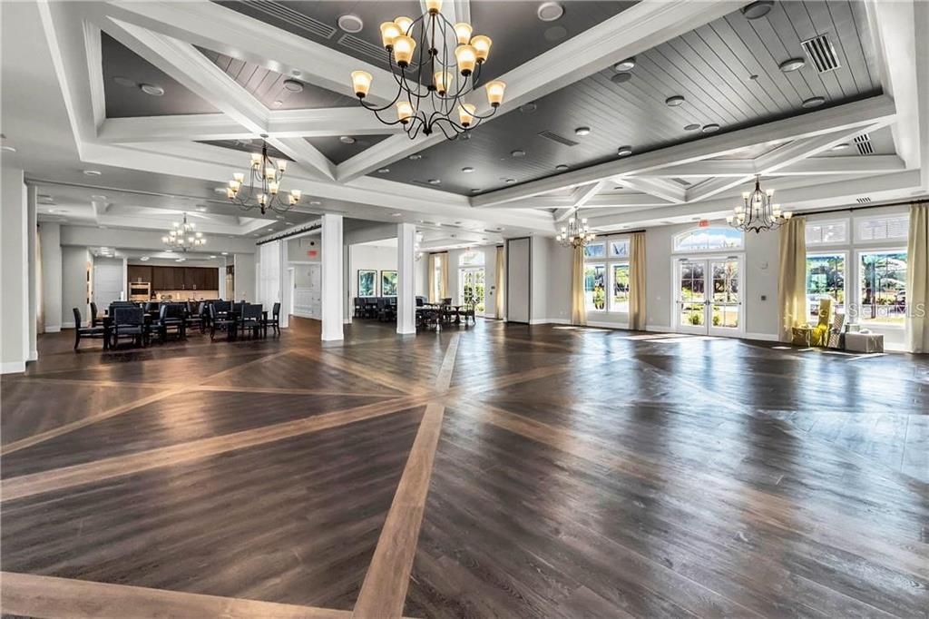 出租: $3,200 (3 贝兹, 2 浴室, 1970 平方英尺)