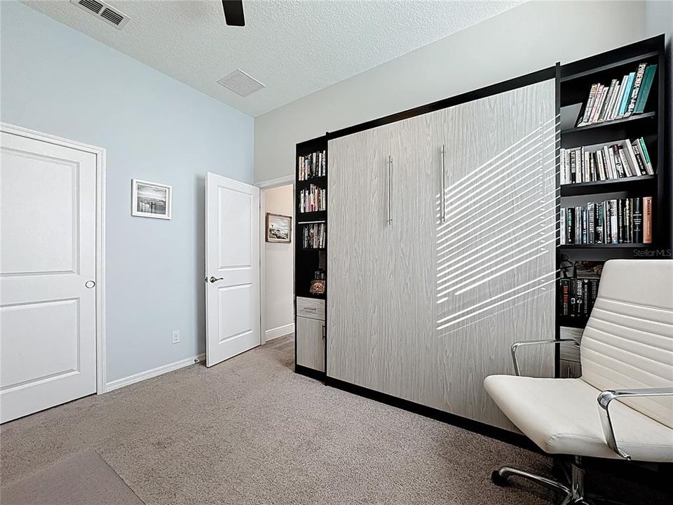 出租: $3,200 (3 贝兹, 2 浴室, 1970 平方英尺)