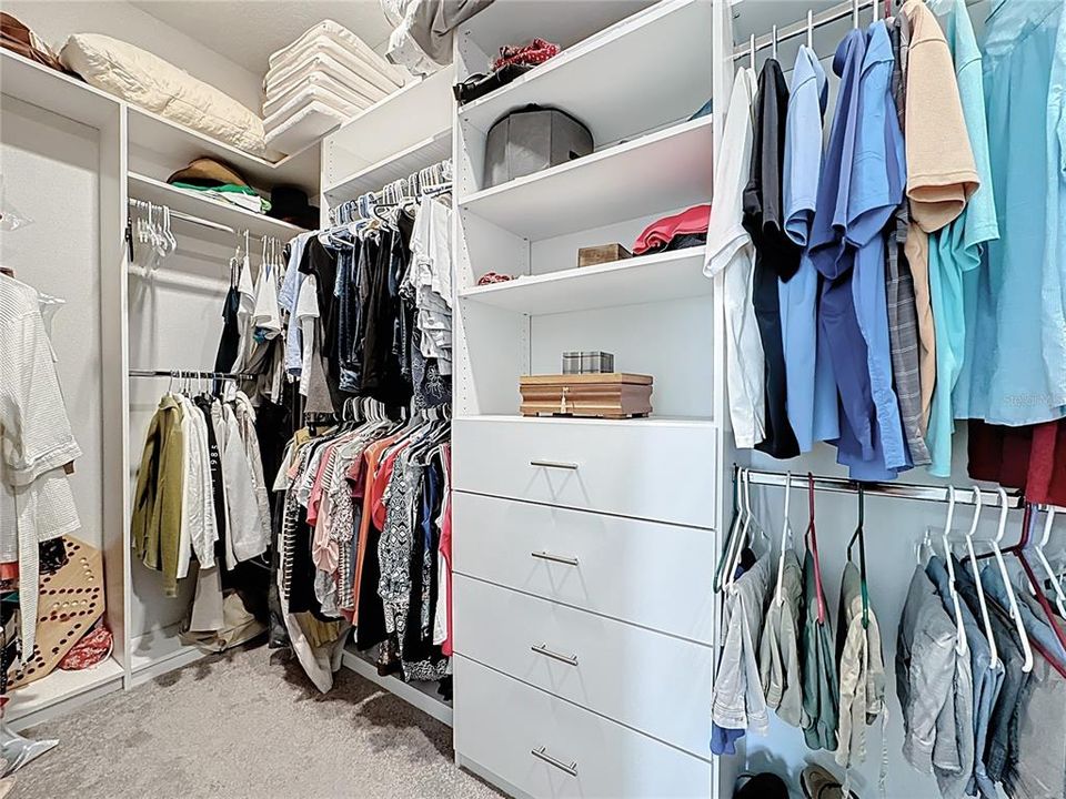 出租: $3,200 (3 贝兹, 2 浴室, 1970 平方英尺)