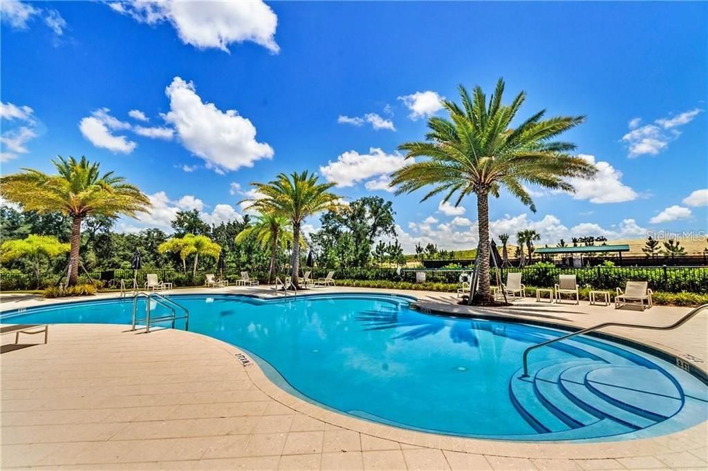 出租: $3,200 (3 贝兹, 2 浴室, 1970 平方英尺)