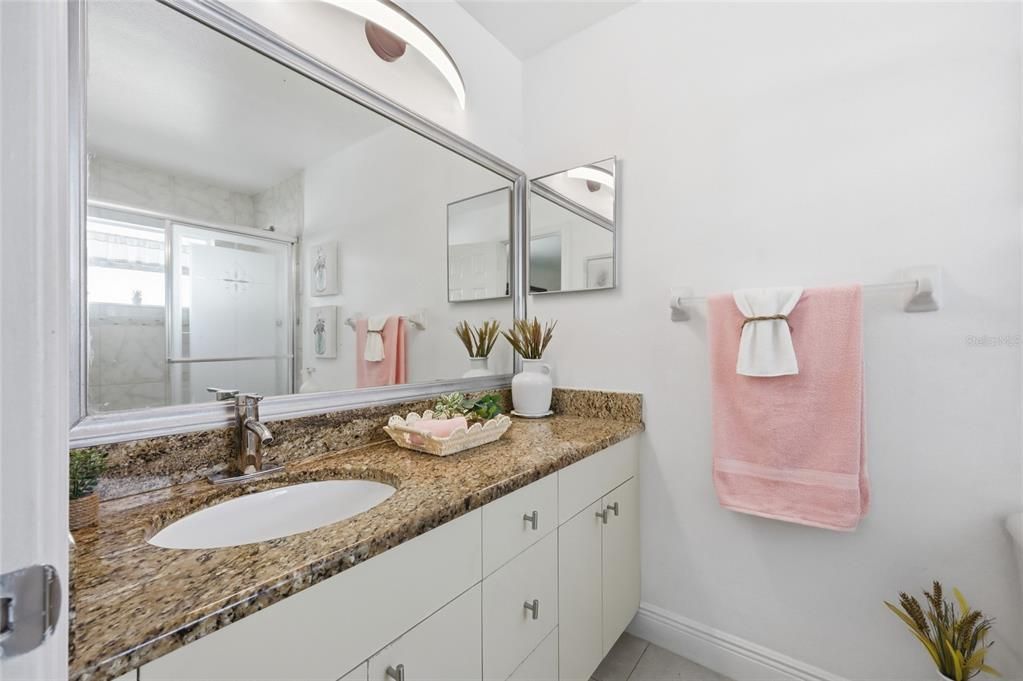 For Sale: $384,900 (3 beds, 2 baths, 1375 Square Feet)