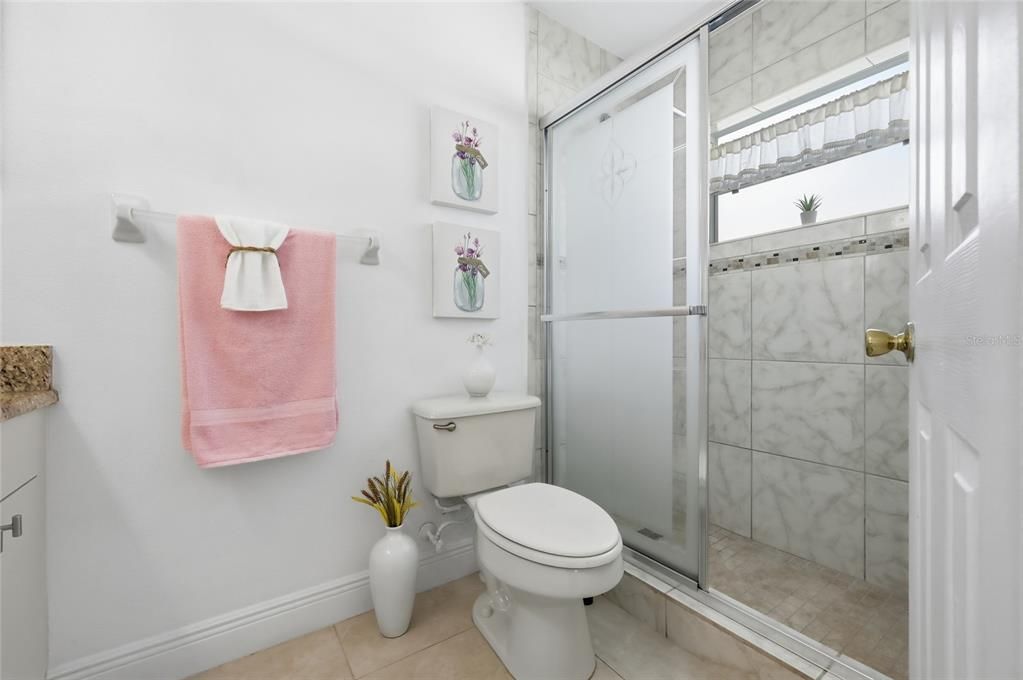 For Sale: $384,900 (3 beds, 2 baths, 1375 Square Feet)