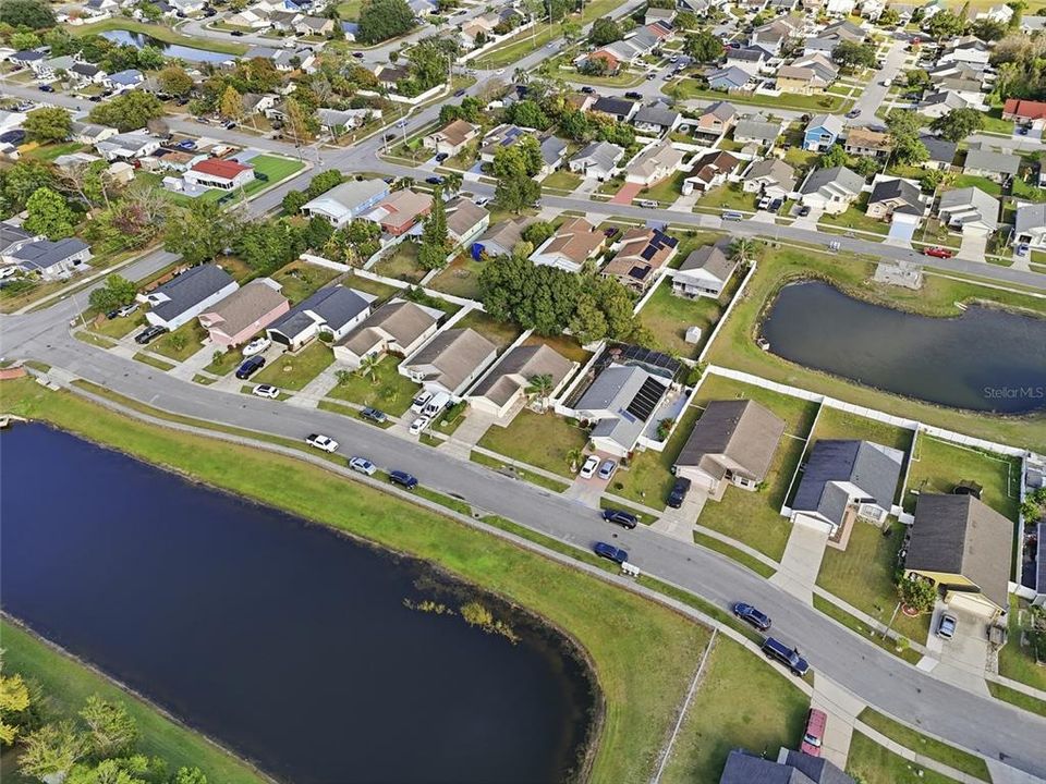 For Sale: $384,900 (3 beds, 2 baths, 1375 Square Feet)