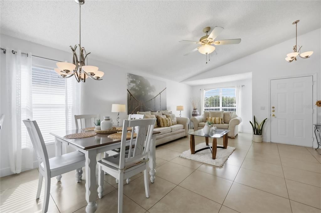 For Sale: $384,900 (3 beds, 2 baths, 1375 Square Feet)