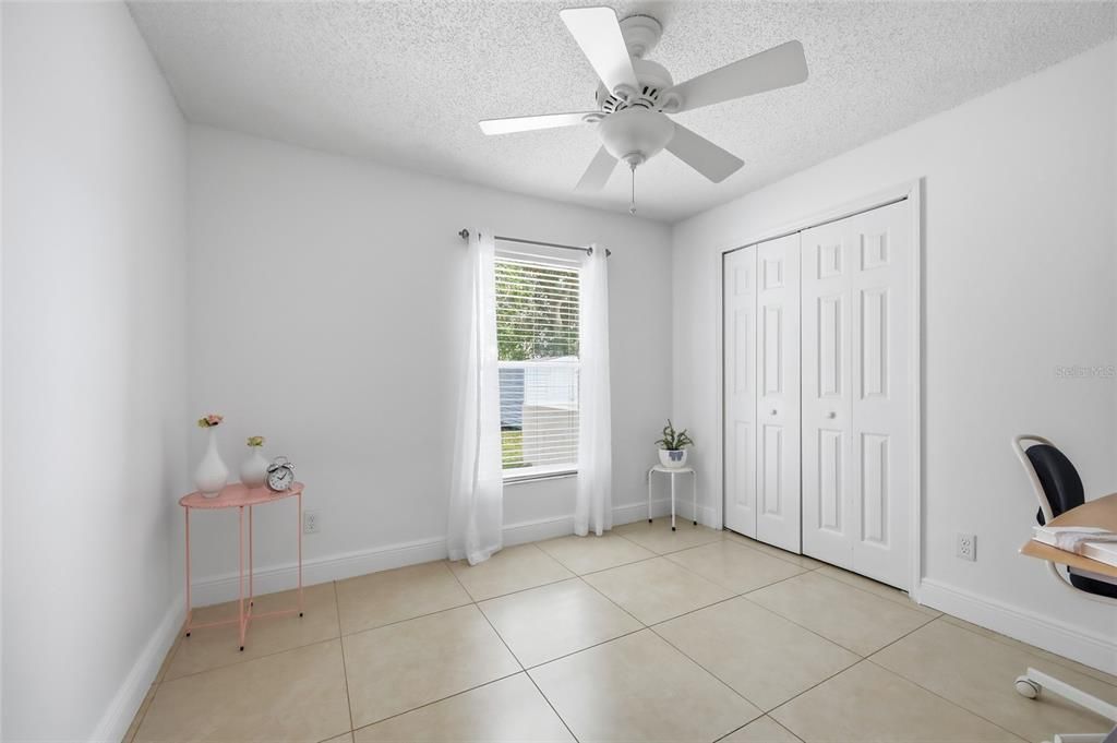 For Sale: $384,900 (3 beds, 2 baths, 1375 Square Feet)