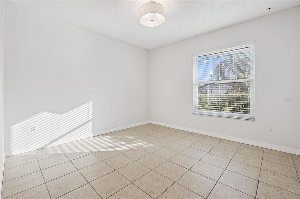 На продажу: $395,000 (3 спален, 2 ванн, 1612 Квадратных фут)