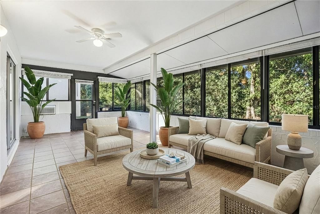 На продажу: $395,000 (3 спален, 2 ванн, 1612 Квадратных фут)