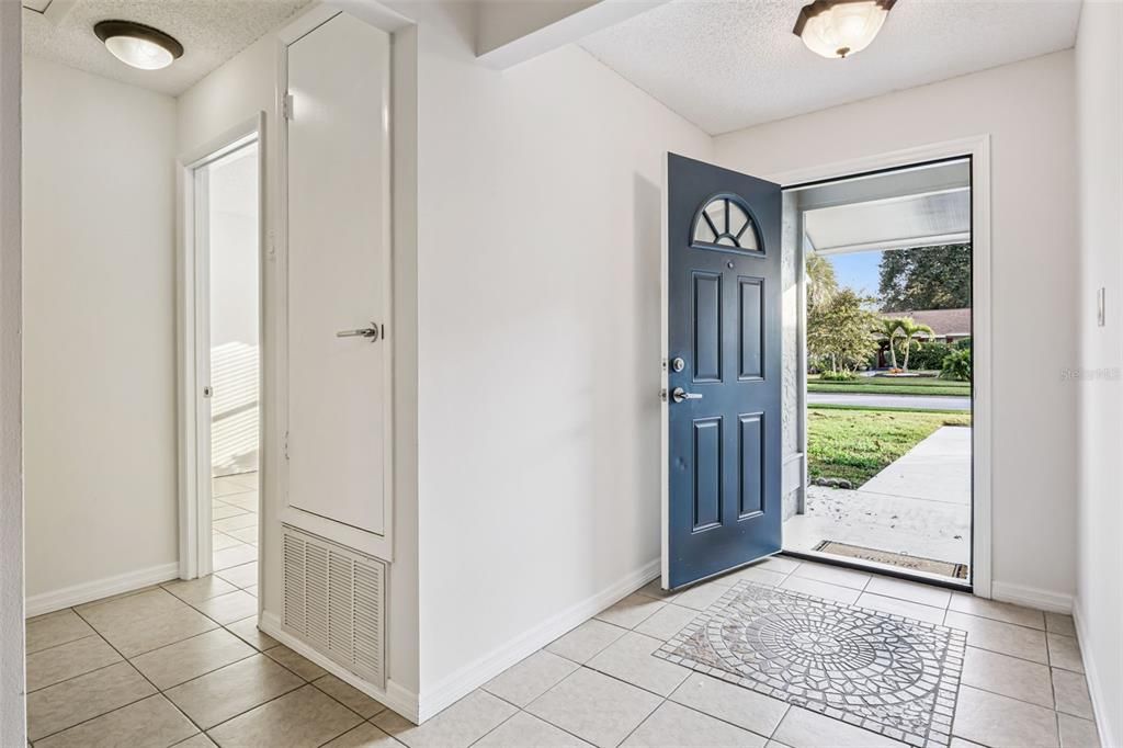 На продажу: $395,000 (3 спален, 2 ванн, 1612 Квадратных фут)