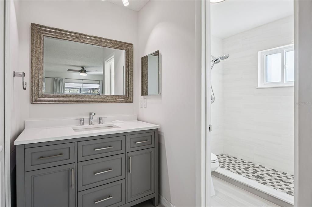 На продажу: $395,000 (3 спален, 2 ванн, 1612 Квадратных фут)