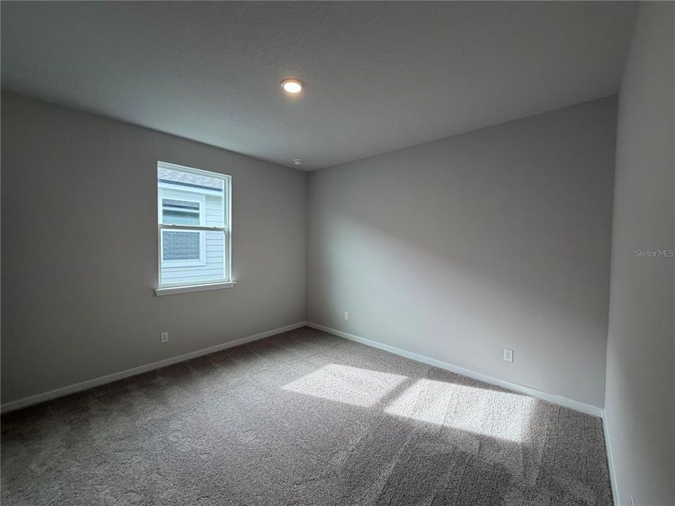 En Venta: $429,990 (4 camas, 3 baños, 2319 Pies cuadrados)