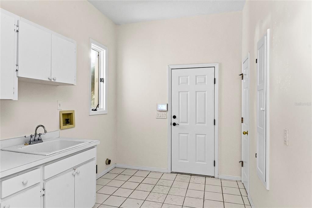 В аренду: $7,000 (4 спален, 3 ванн, 3302 Квадратных фут)