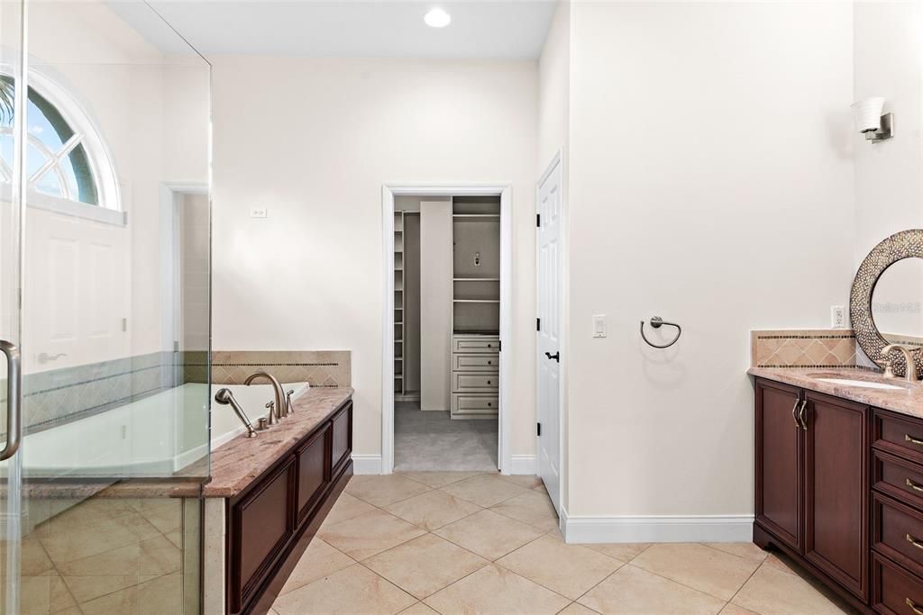 В аренду: $7,000 (4 спален, 3 ванн, 3302 Квадратных фут)