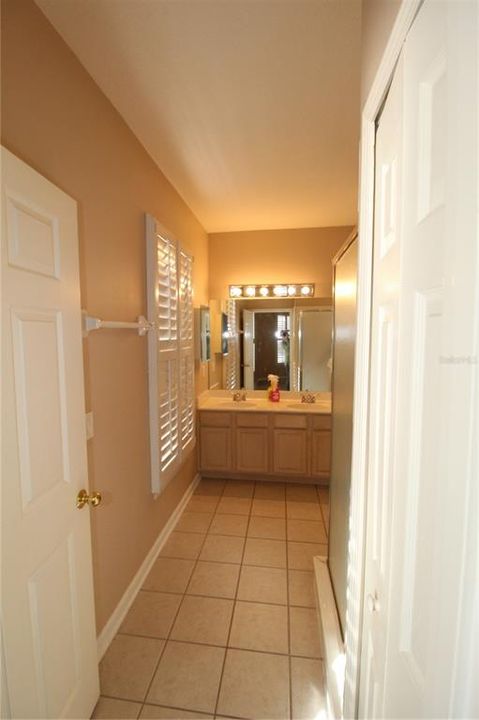 В аренду: $3,200 (3 спален, 2 ванн, 2384 Квадратных фут)