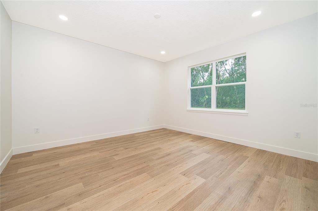 На продажу: $419,900 (4 спален, 3 ванн, 1881 Квадратных фут)