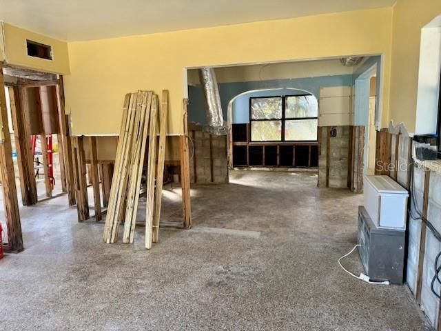 На продажу: $124,000 (3 спален, 2 ванн, 1072 Квадратных фут)