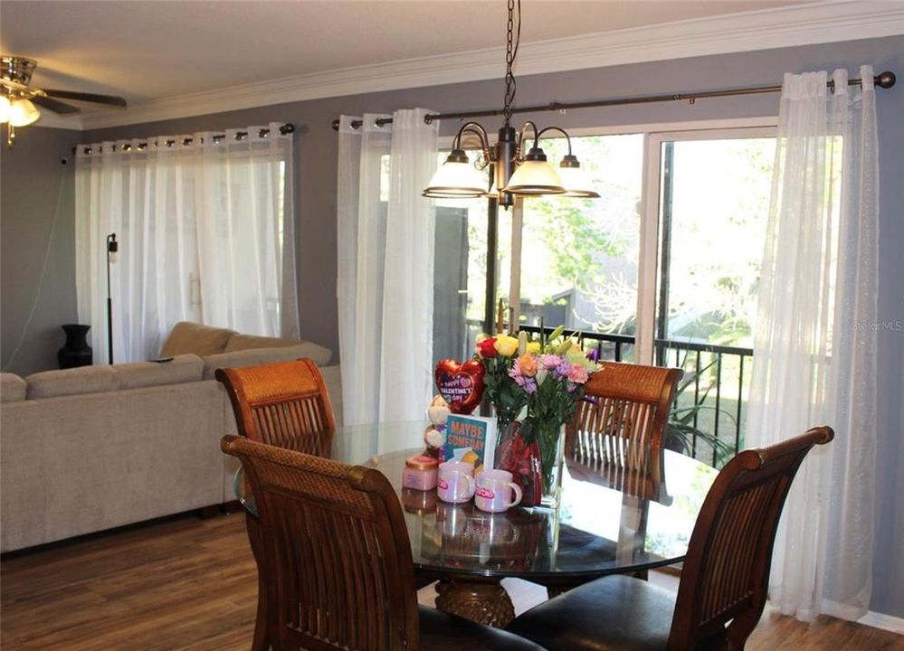 En Venta: $245,000 (3 camas, 2 baños, 1187 Pies cuadrados)