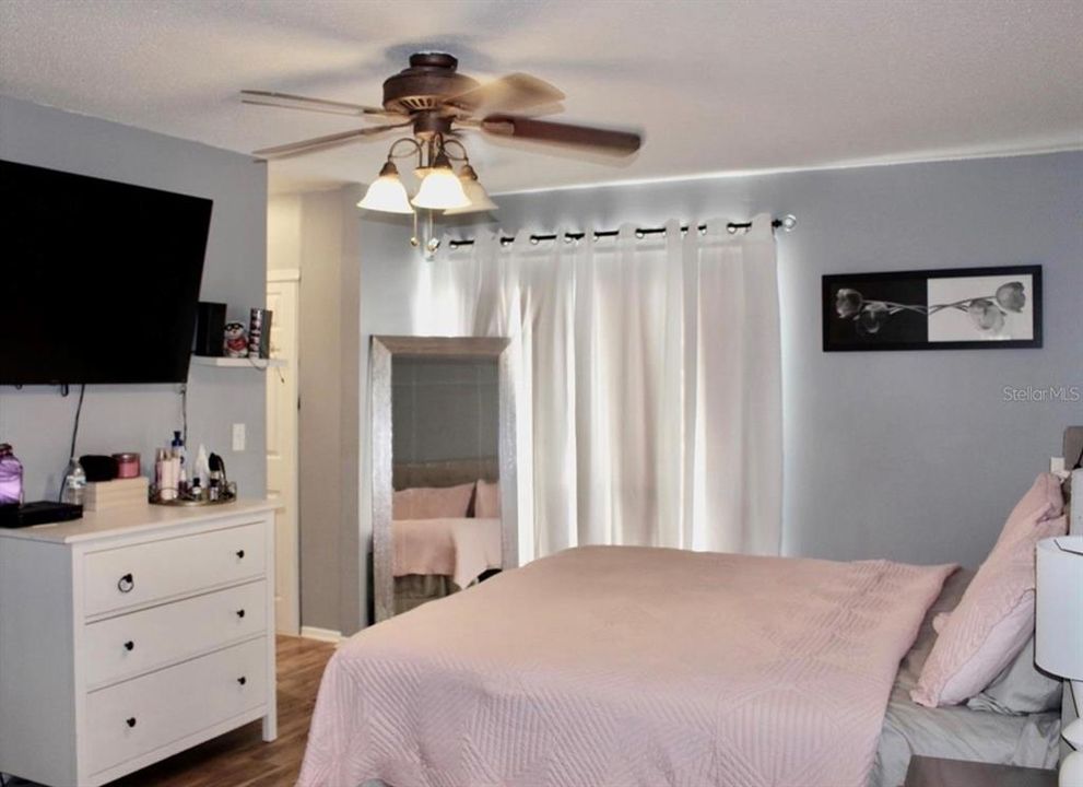 En Venta: $245,000 (3 camas, 2 baños, 1187 Pies cuadrados)