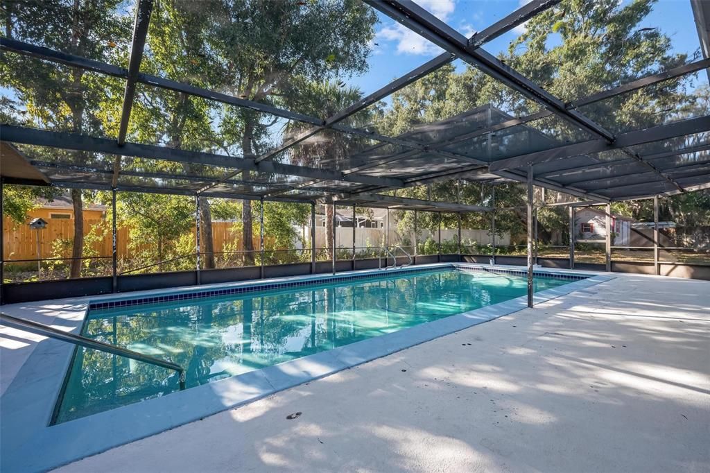 For Rent: $2,700 (3 beds, 2 baths, 1399 Square Feet)