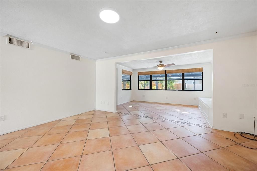 For Rent: $2,700 (3 beds, 2 baths, 1399 Square Feet)