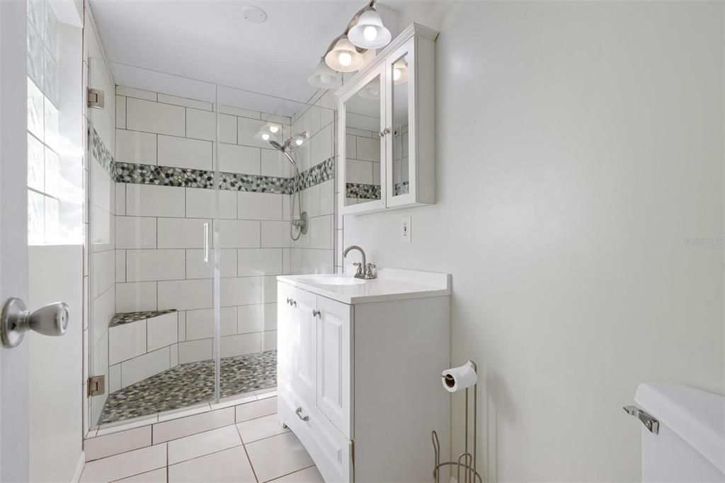 For Rent: $2,700 (3 beds, 2 baths, 1399 Square Feet)