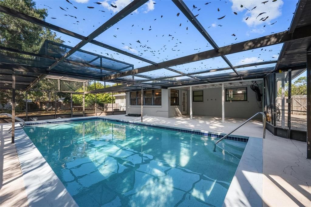 For Rent: $2,700 (3 beds, 2 baths, 1399 Square Feet)