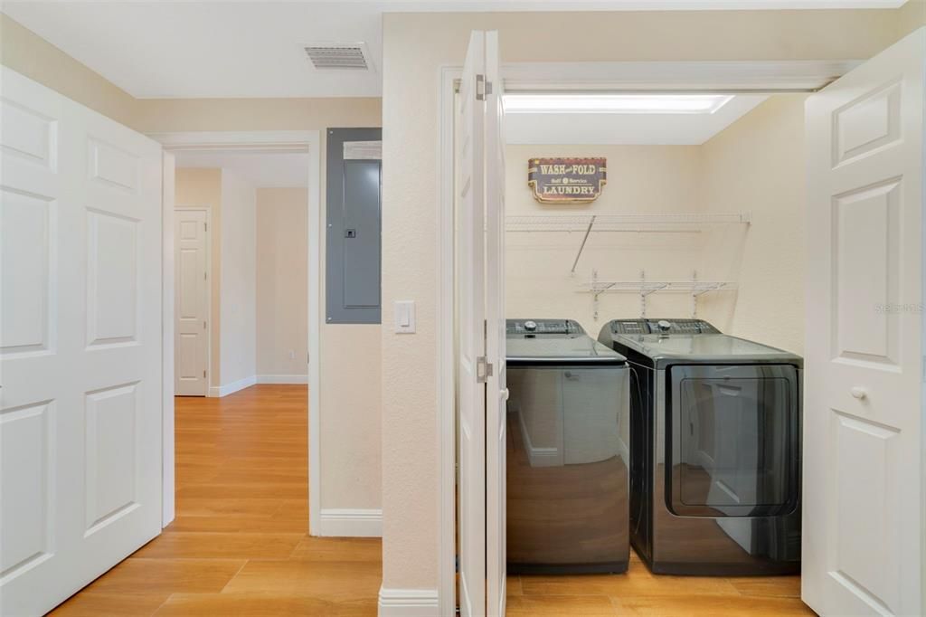 En Venta: $500,000 (2 camas, 2 baños, 1818 Pies cuadrados)